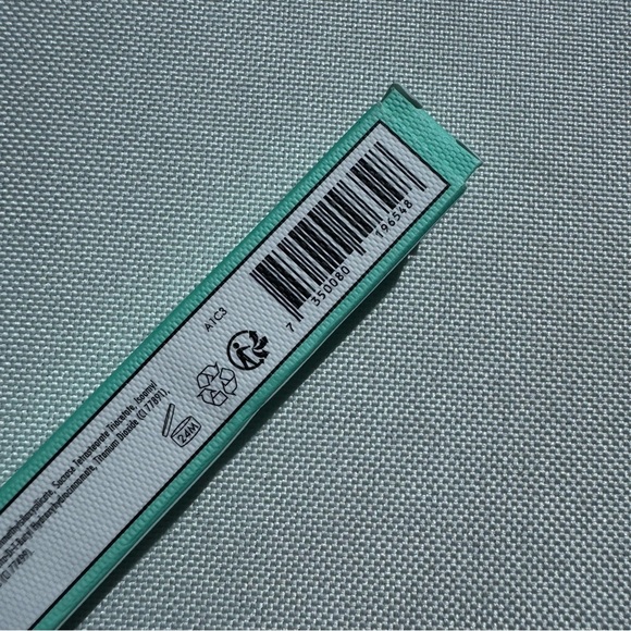 NWT SWEED Lip Liner - Lou Lou - Picture 3 of 4